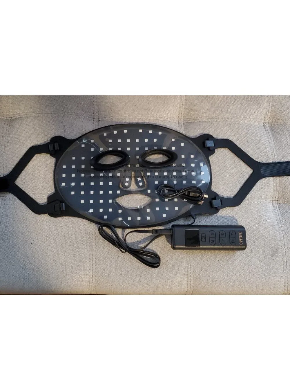 NWOB Led Red Light Face Mask